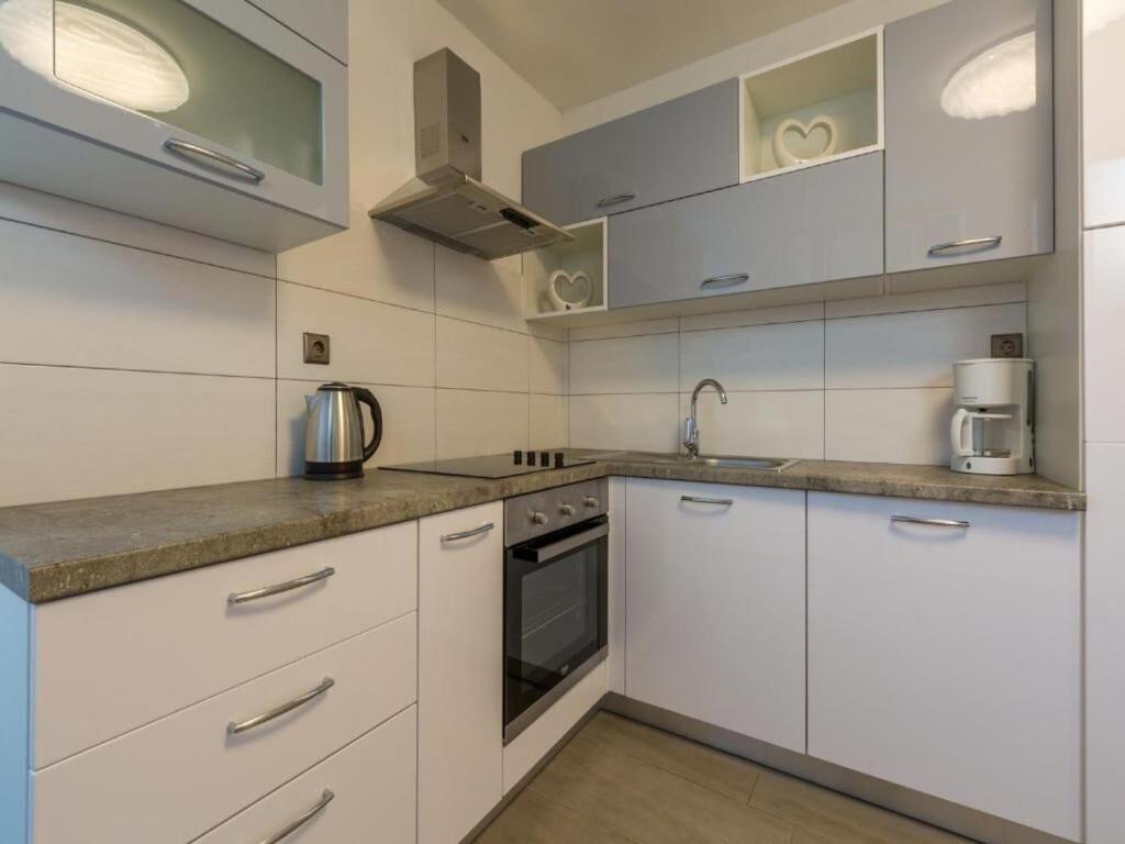 Apartments Jadranka Dramalj Ngoại thất bức ảnh