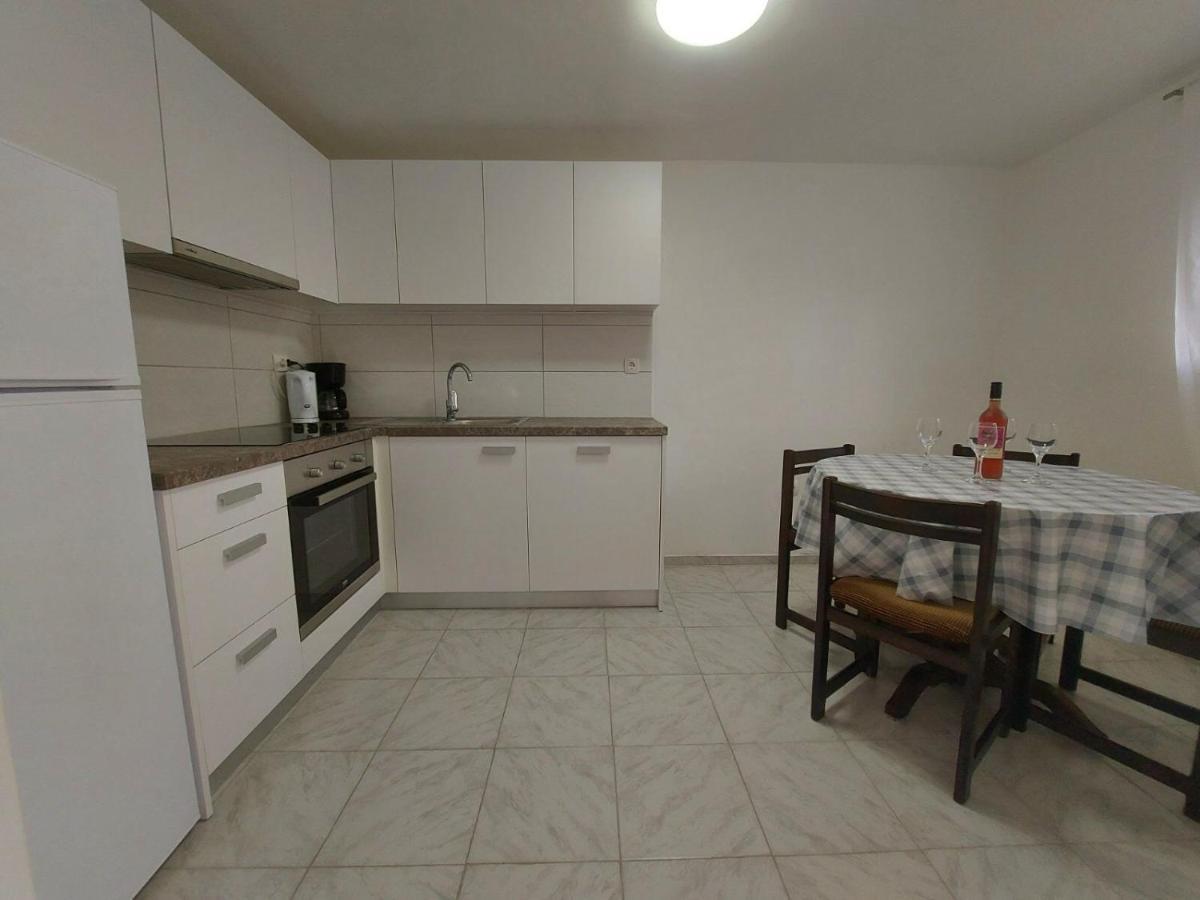 Apartments Jadranka Dramalj Ngoại thất bức ảnh
